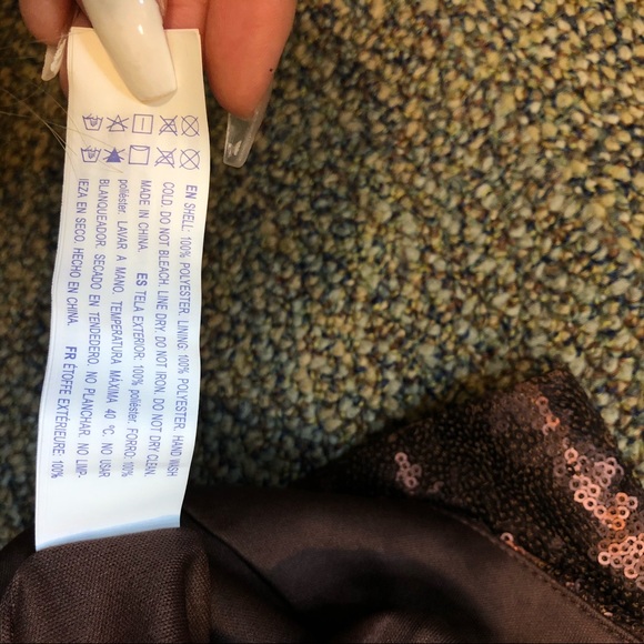 🍒2/$20🍒NEW F21 Sequin Skirt - Picture 4 of 5